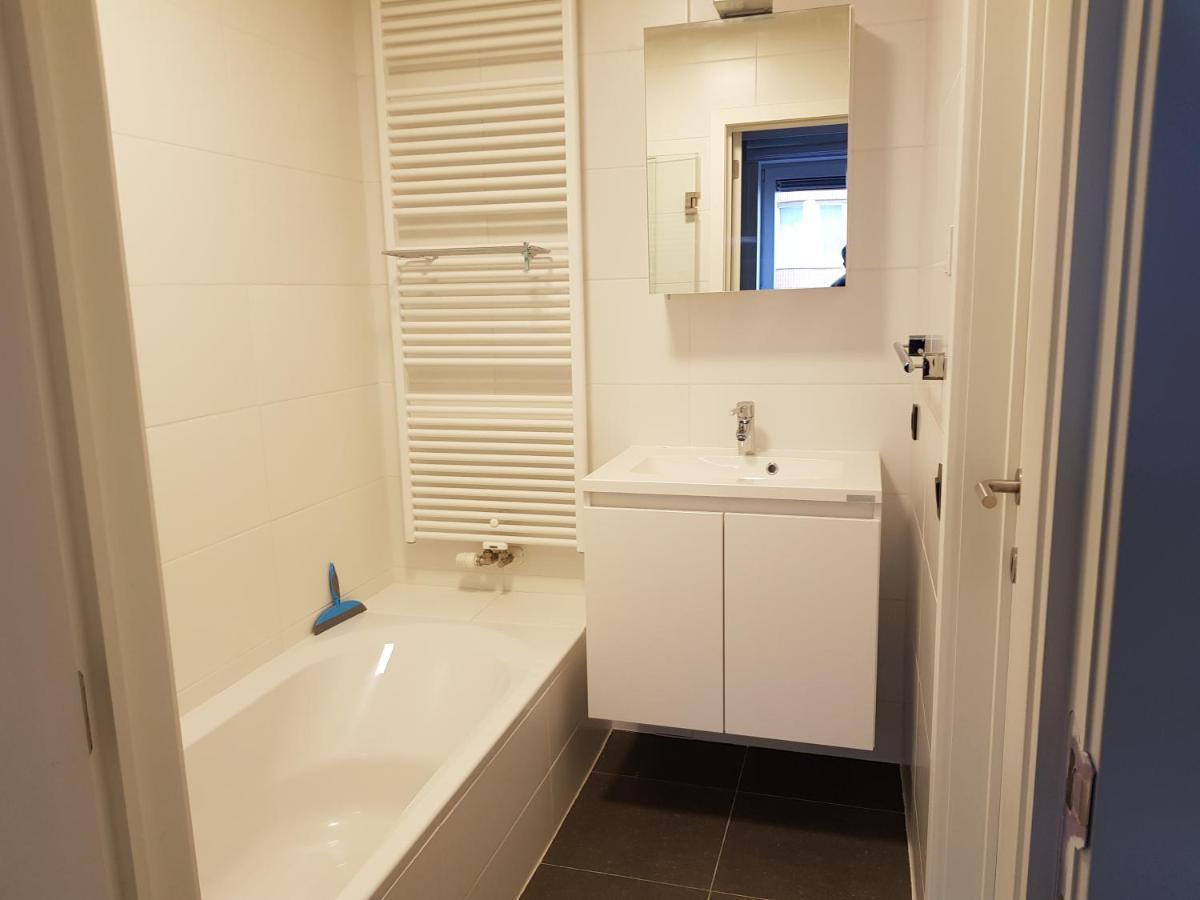 Koksijde Zeedijk La Digue 102 Appartement Met Garage - Lateraal Zeezicht المظهر الخارجي الصورة