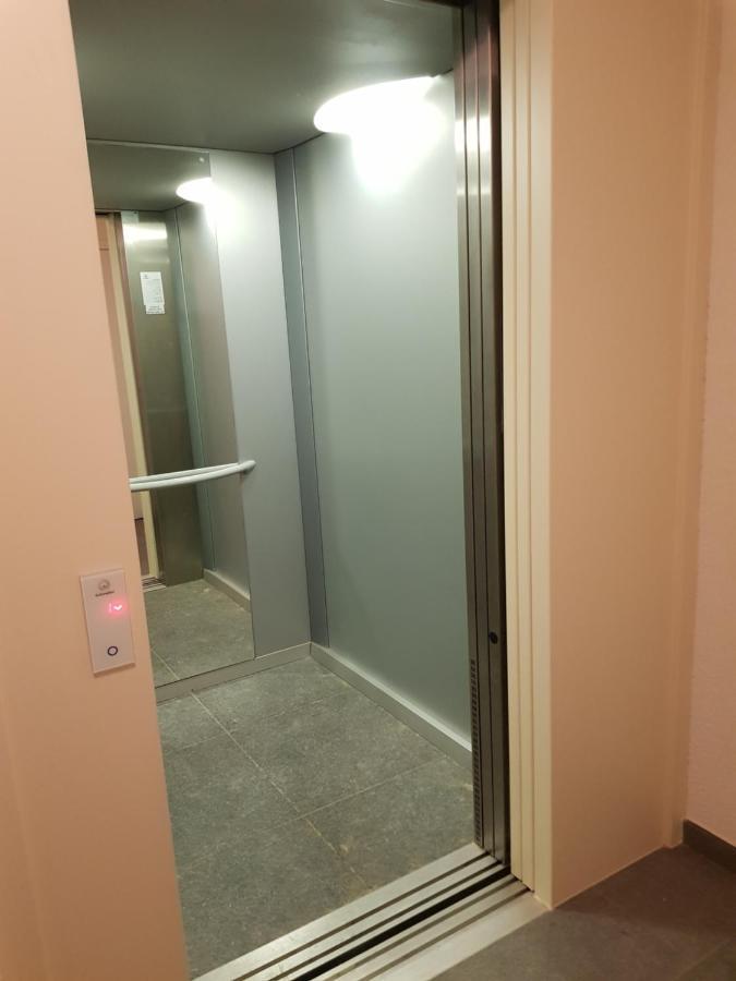 Koksijde Zeedijk La Digue 102 Appartement Met Garage - Lateraal Zeezicht المظهر الخارجي الصورة