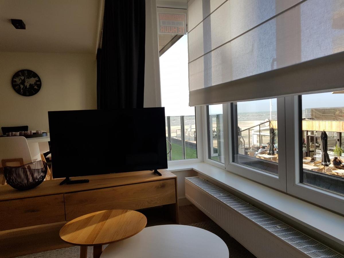 Koksijde Zeedijk La Digue 102 Appartement Met Garage - Lateraal Zeezicht المظهر الخارجي الصورة
